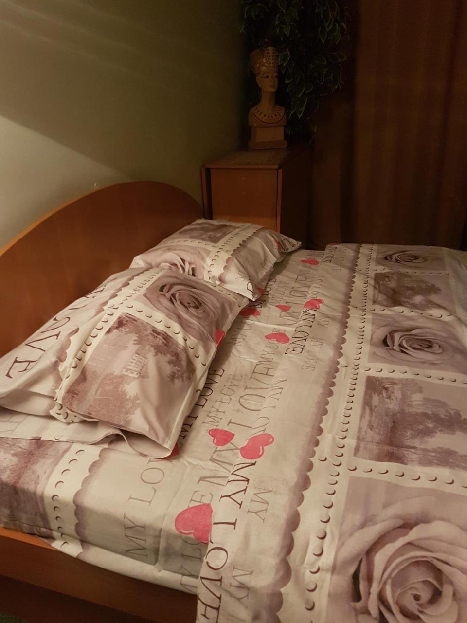 House Hotel Apartments 2 Rivne Esterno foto